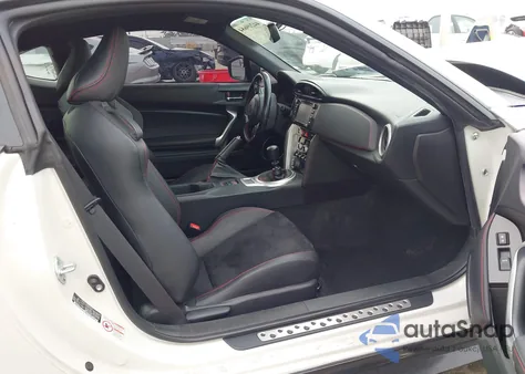 2017 Subaru Brz Limited из США, поврежденный, VIN JF1ZCAC17H9605946